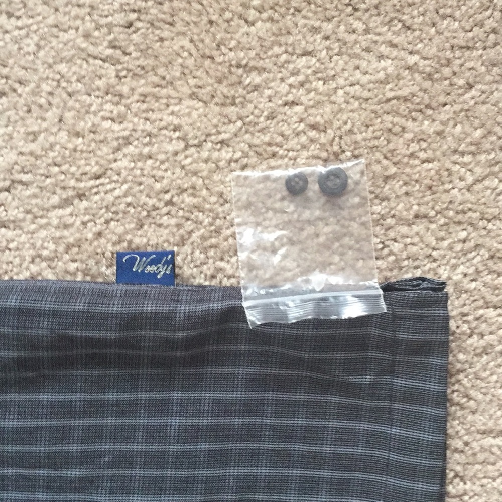 Woodys button down shirt size medium - Picture 4 of 4